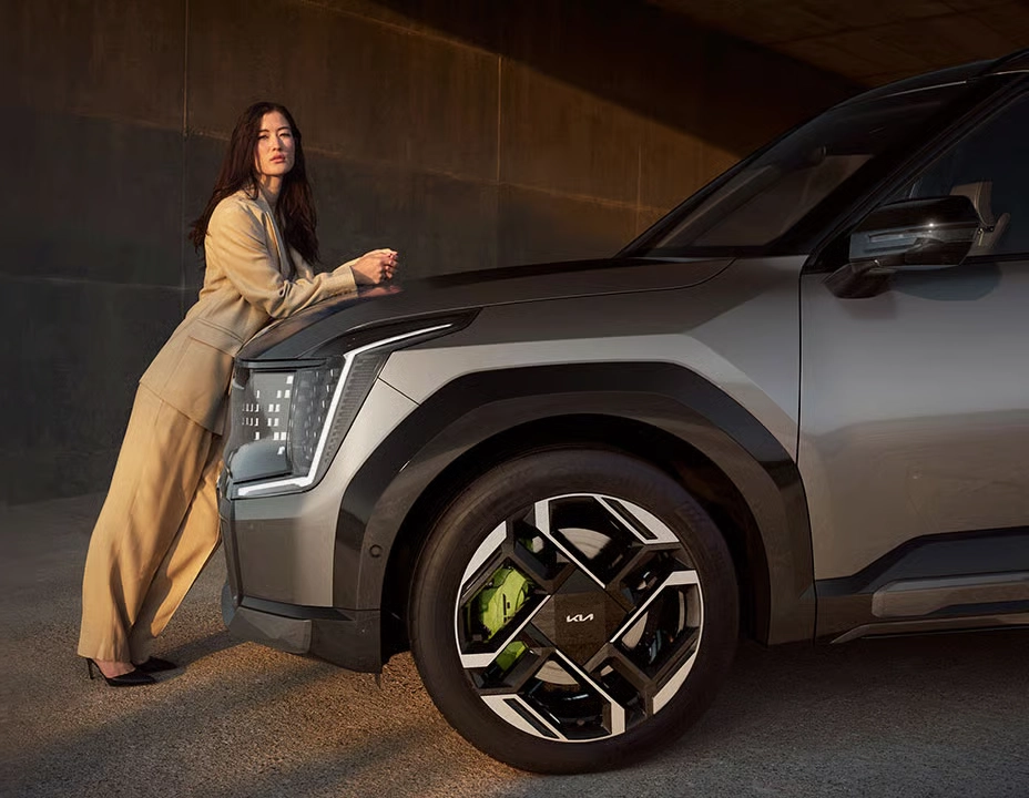 The Kia EV9 GT